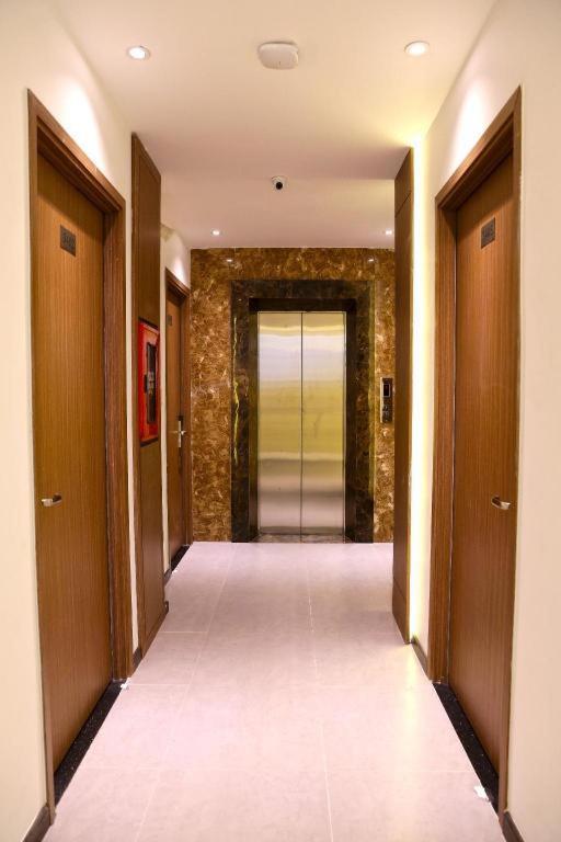 Bizu Royal Hotel Хошимін Екстер'єр фото